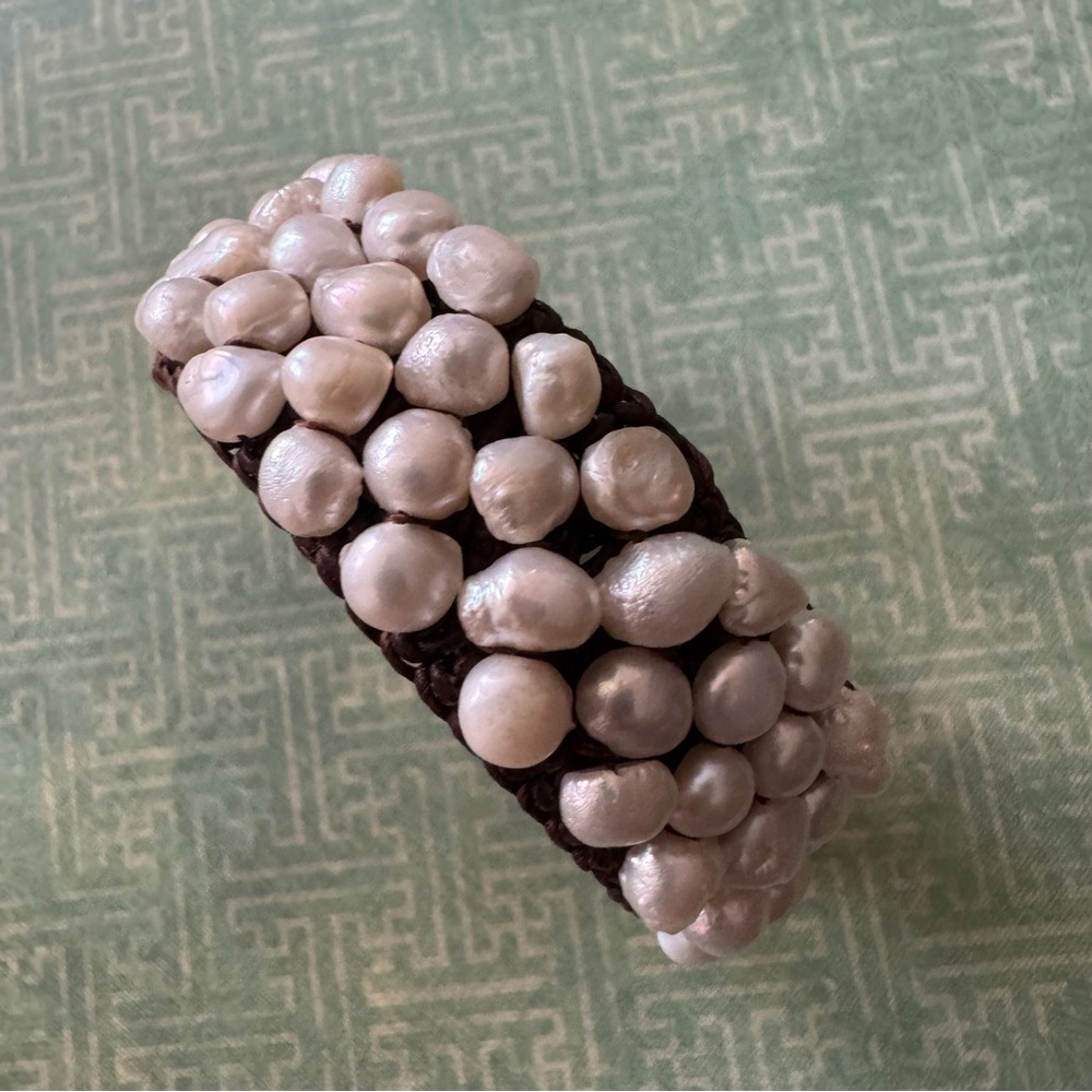 VINTAGE CULTURED PEARLS CUFF BRACELET